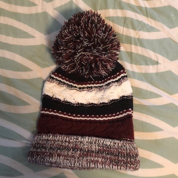 Ivory Ella beanie - Picture 2 of 2